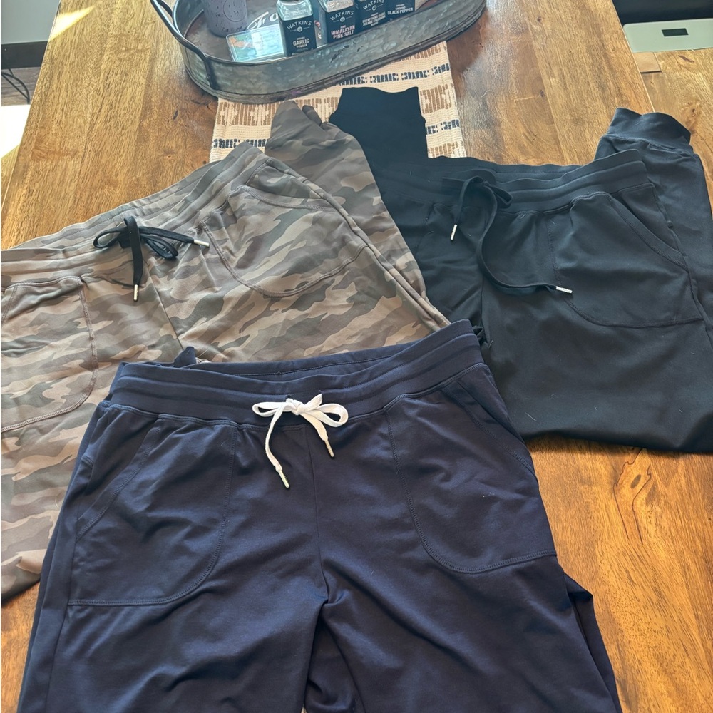 Zyia Lot of 3 jogger XL and large New
